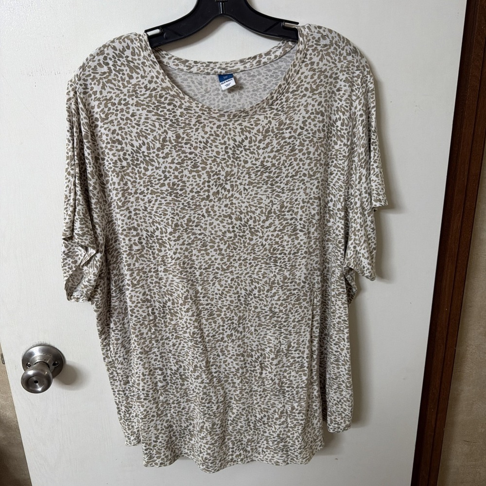 Old navy White/Khaki Short Sleeve Top Size XXL
